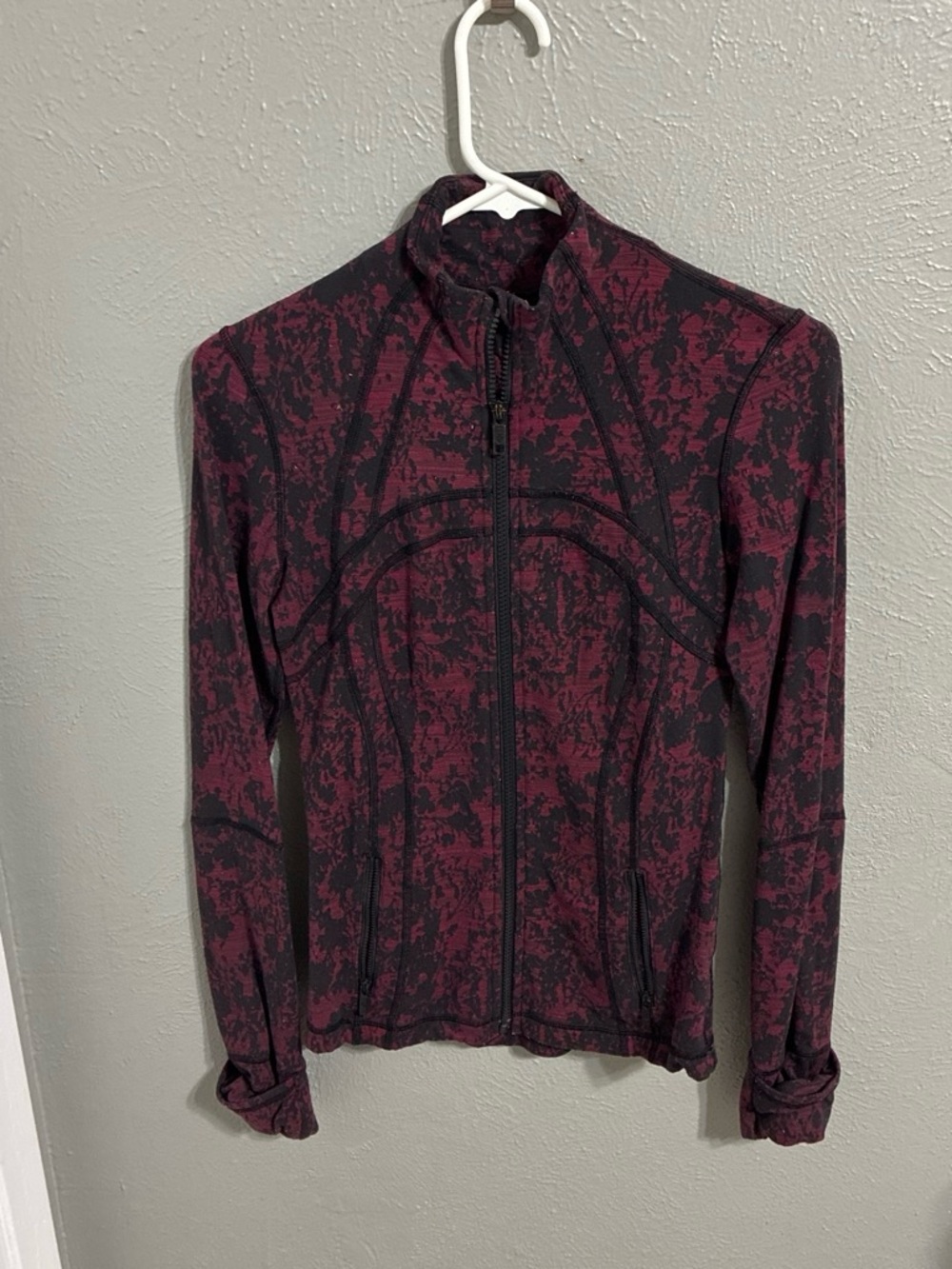 lululemon athletica Maroon & Black Patterned Zip-Up Utility Jacket